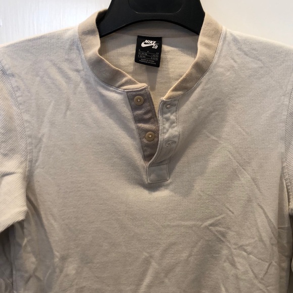 tan nike shirt mens